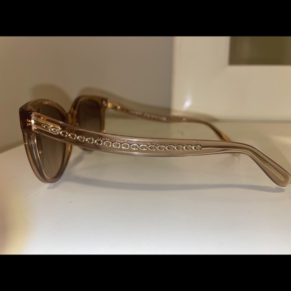Coach Sculpted Signature Round Frame Sunglasses - Picture 4 of 6